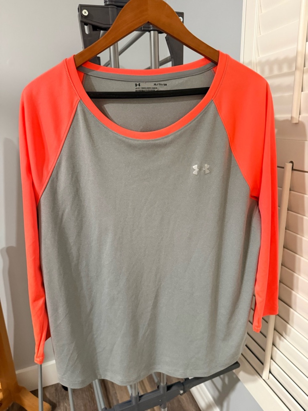 Under Armour Women's Gray and Neon Coral 3/4 Sleeve Performance Top